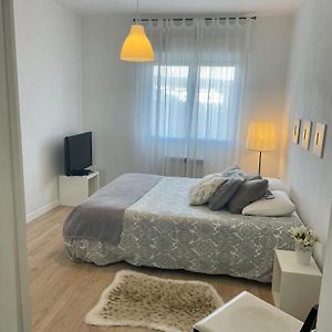 1 linea de playa poniente, puerto deportivo recien reformado